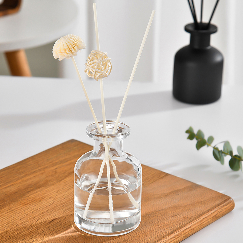 Home Fragrance Oud - زجاجة جديدة سعة 50 مل لنشر